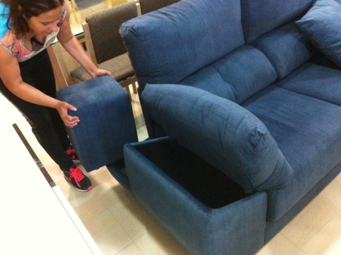 Sofá Chaise longue con Puff - GRUP MOBIMARK | Mobles a Sant Celoni i L